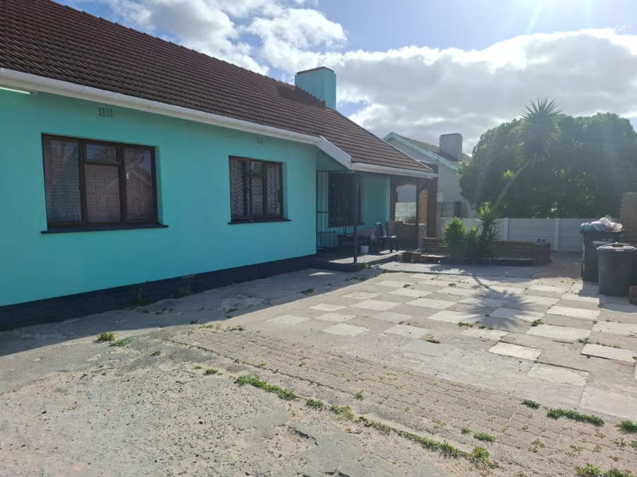 To Let 3 Bedroom Property for Rent in Vanguard Western Cape